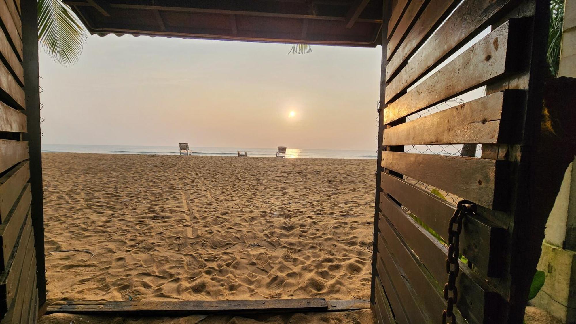 Ocean Villa Panadura Bagian luar foto